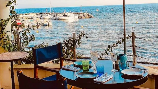 Restaurant avec spécialités de poissons frais à Saint Raphaël dans le Var — Bistrot Loudet, Saint-Raphaël